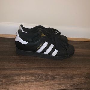 Adidas Shell toe sneakers